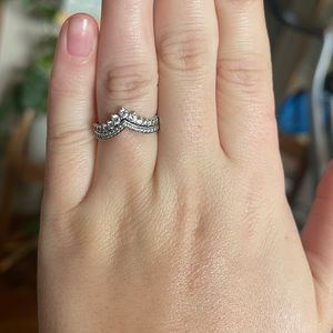 Pandora ring - size 7 - never worn - sterling silver